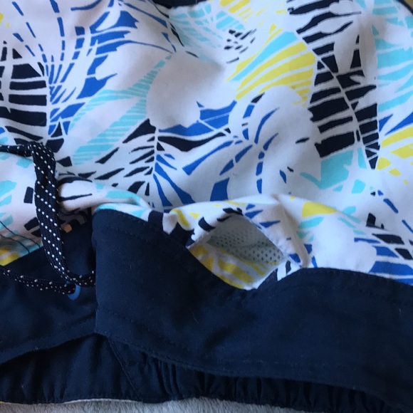 Columbia athletic shorts - Picture 3 of 4